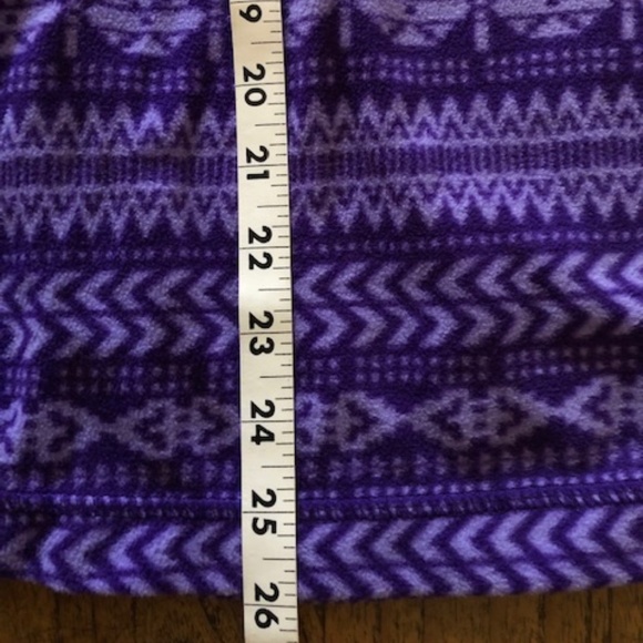 Women's Columbia Plush Purple Print T-Neck Top S - Picture 12 of 14